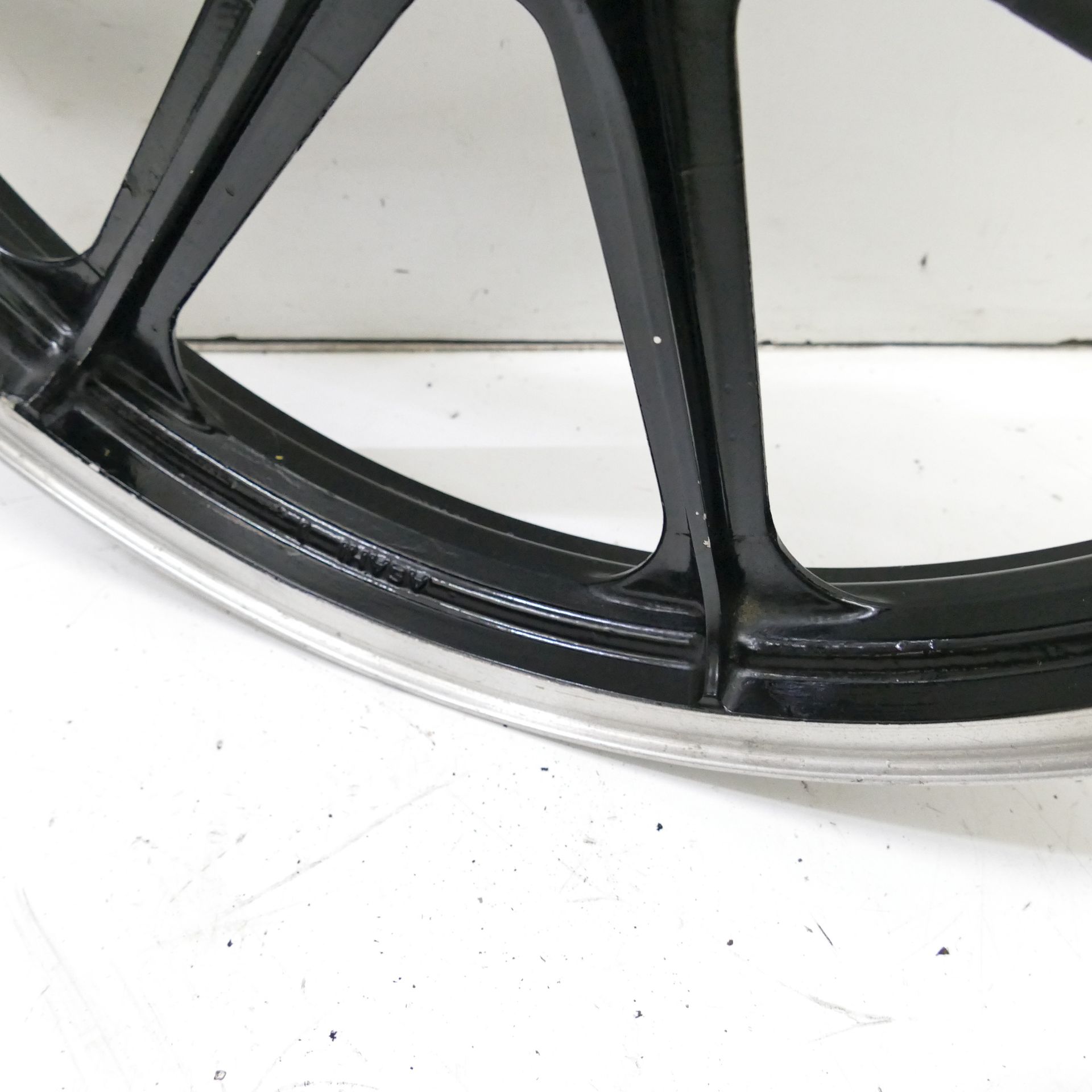 セット!! Kawasaki Z 1000 MK2 Front Wheel Rim 1.85x19 Inch Rim 67937 | eBay