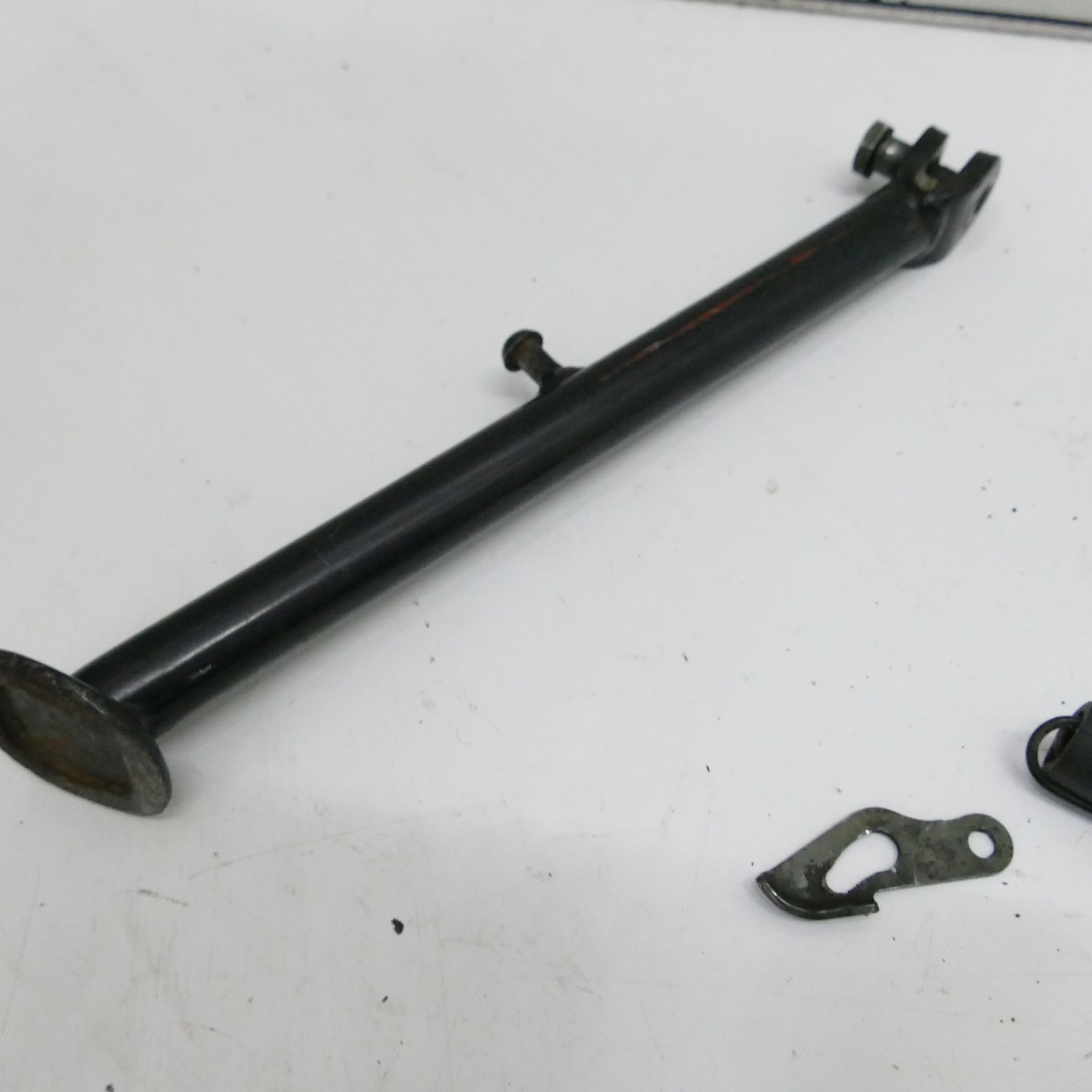 @@@ Yamaha Tw 125 Side Stand Spring Screw Stand 68154 | eBay UK
