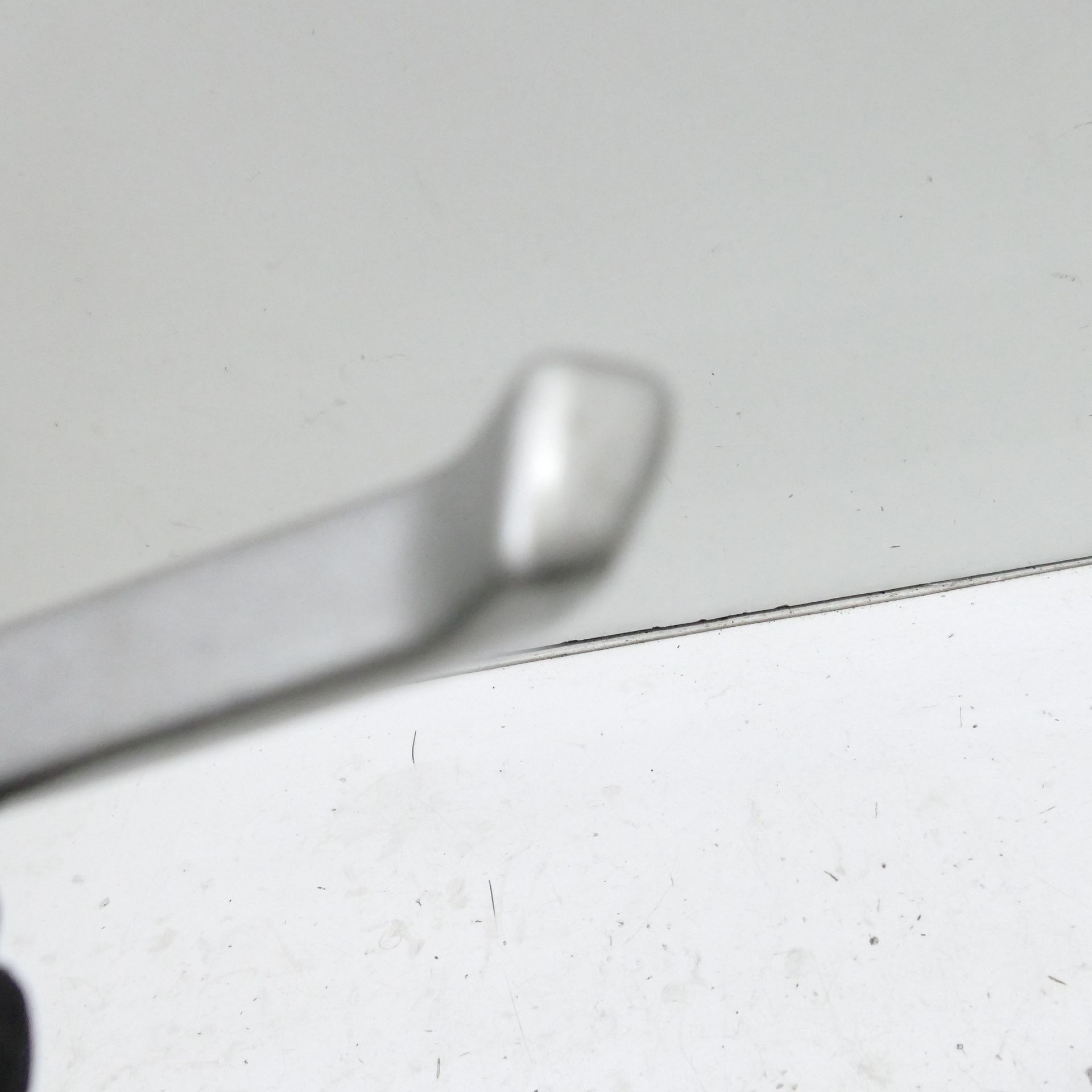 は Kawasaki ER-6N Passenger Handle Right Grab Rail Handle Passenger
