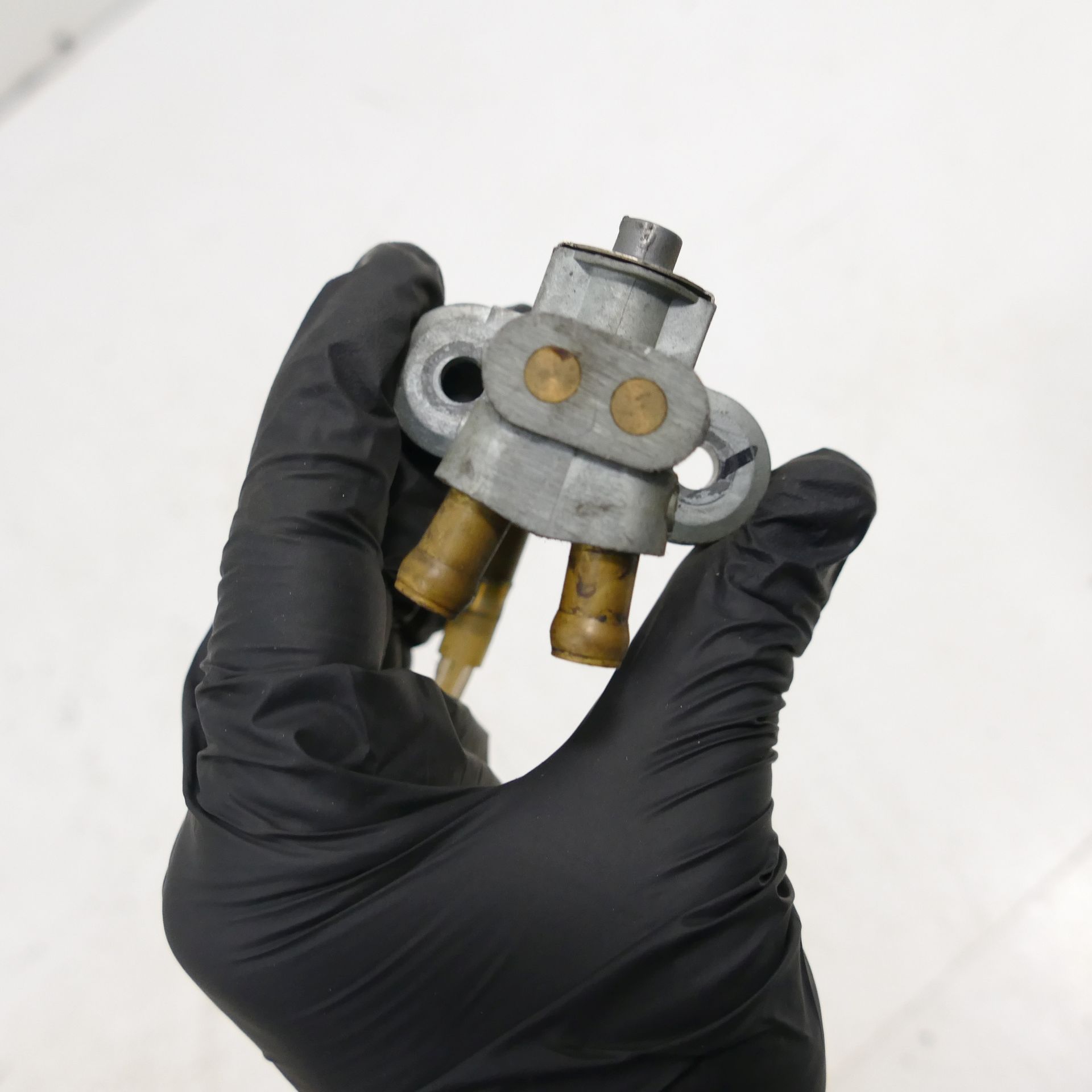 Suzuki VS 1400 Intruder Fuel Tap Tank Connection 69448 | eBay UK