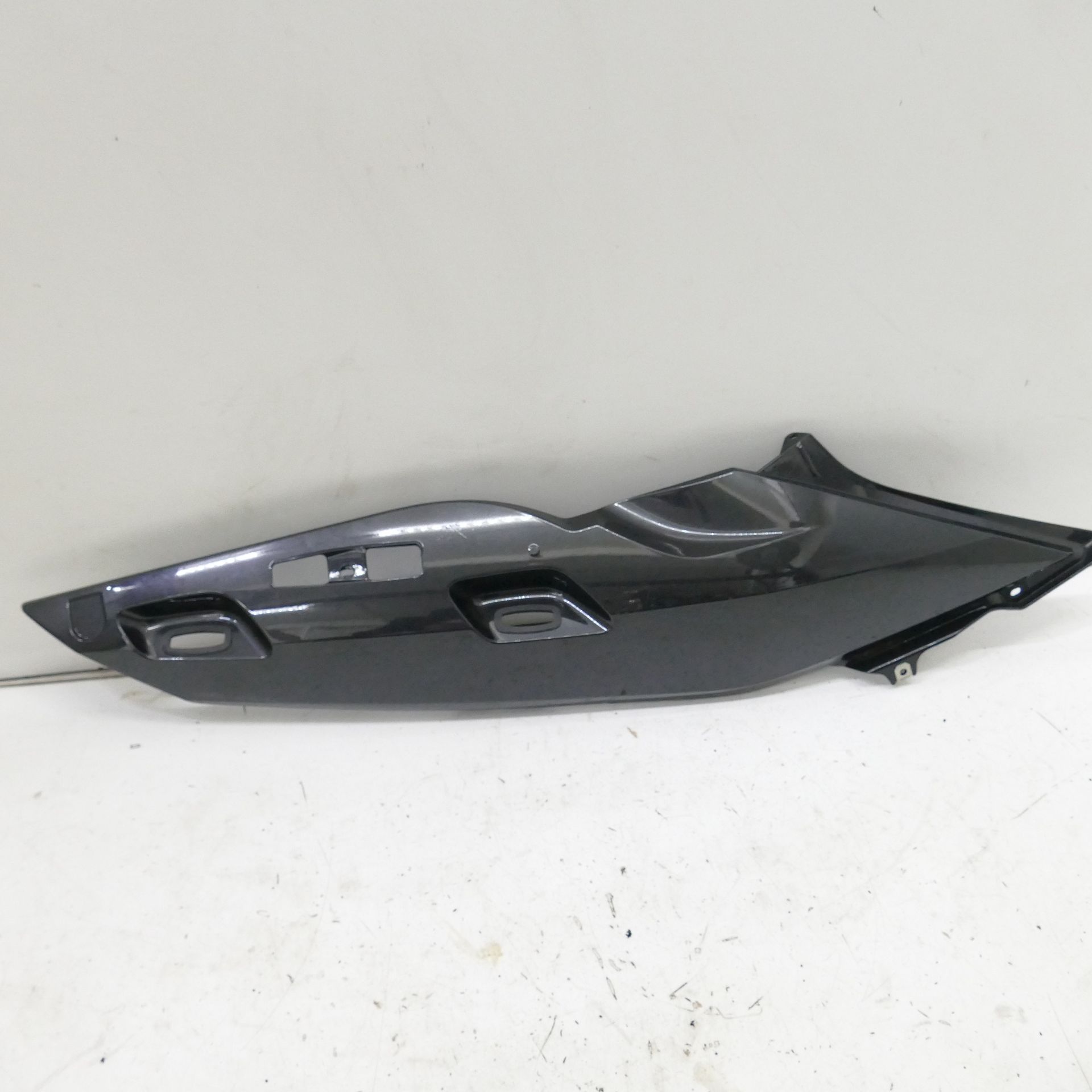 Bmw K 1200 Gt Ez:08 Rear Fairing Left Side Panel 69611 | eBay UK