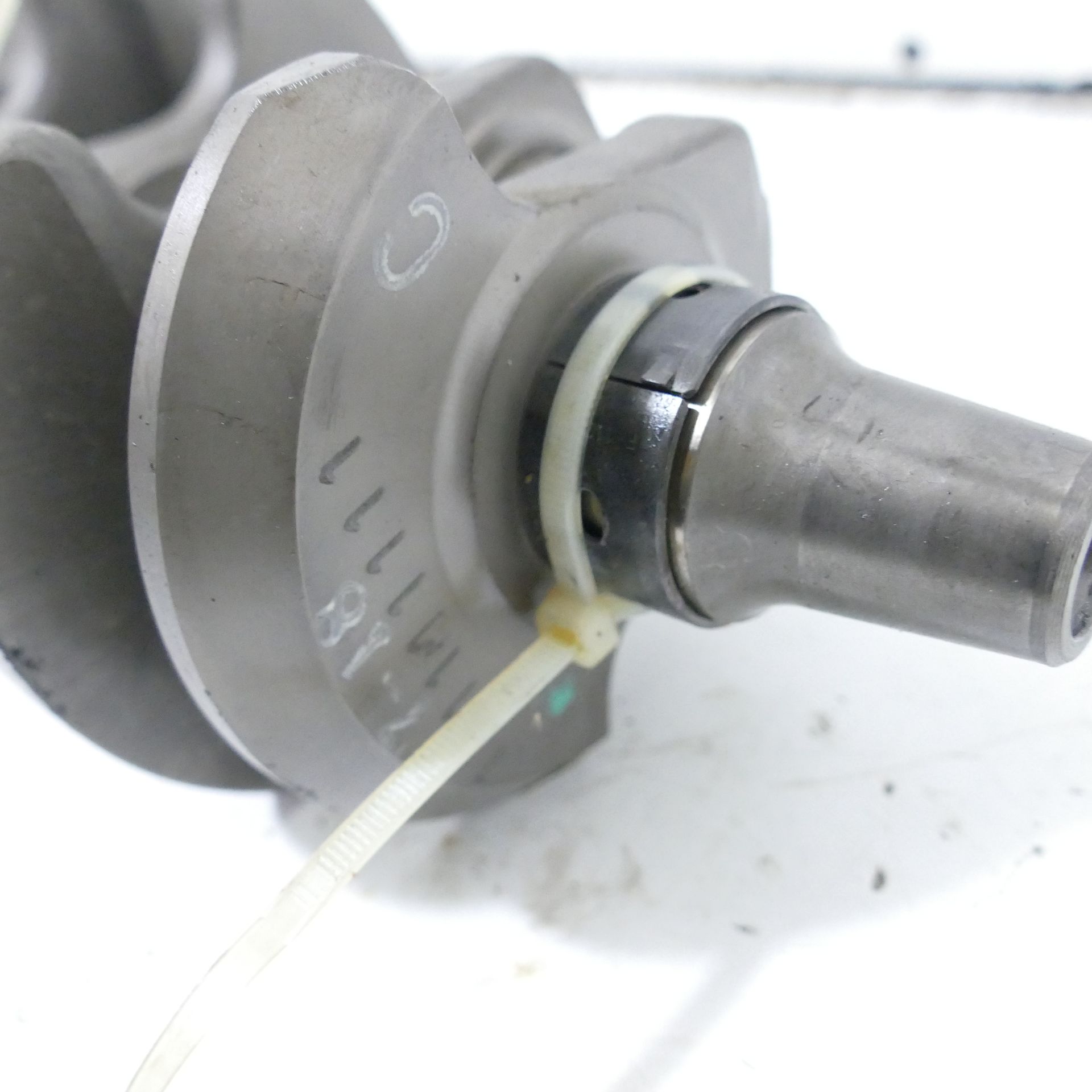 C Yamaha YZF-R1 1000 RN09 500km EZ:03 Crankshaft Engine Shaft 69723