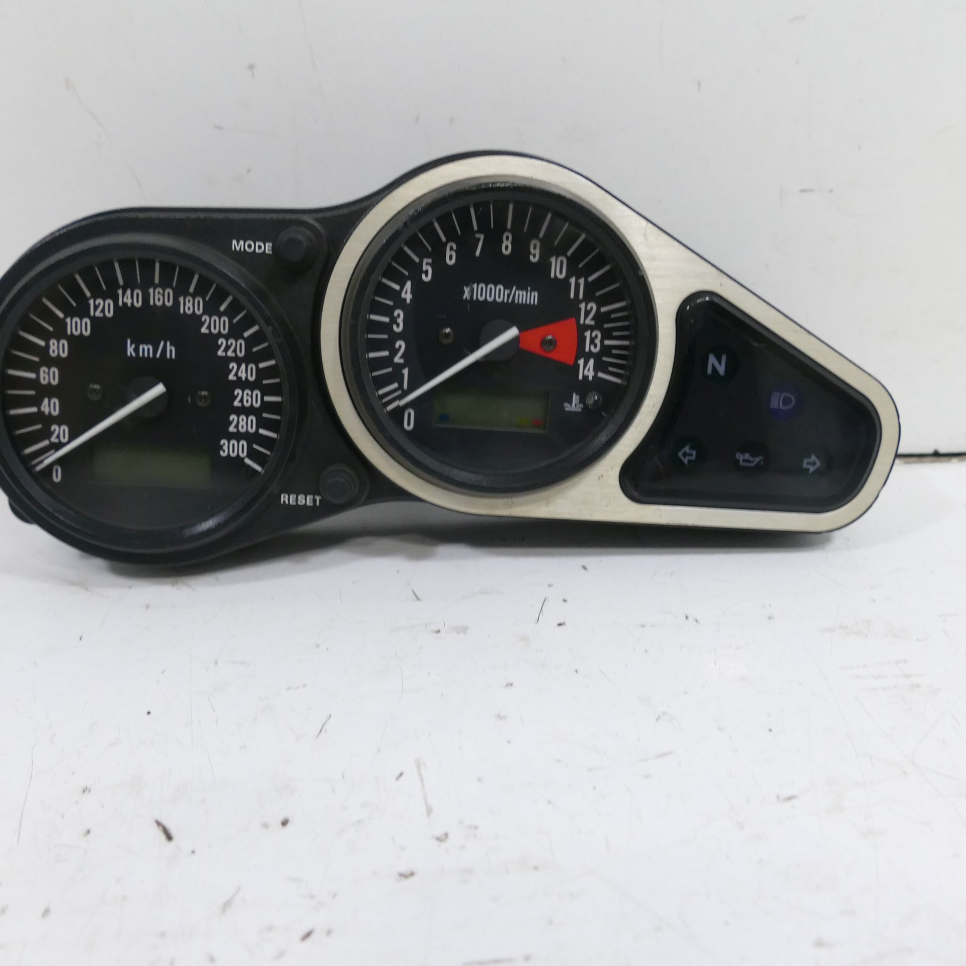 Kawasaki ZX-9R 900 C Cockpit 28841 Km Speedometer Tachometer