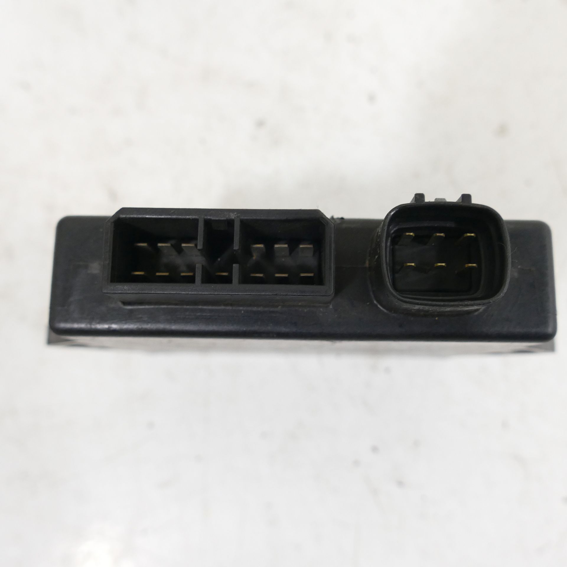 Yamaha YZF R1 RN01 / RN04 CDI 4VX-82305-10 Control Unit 70529