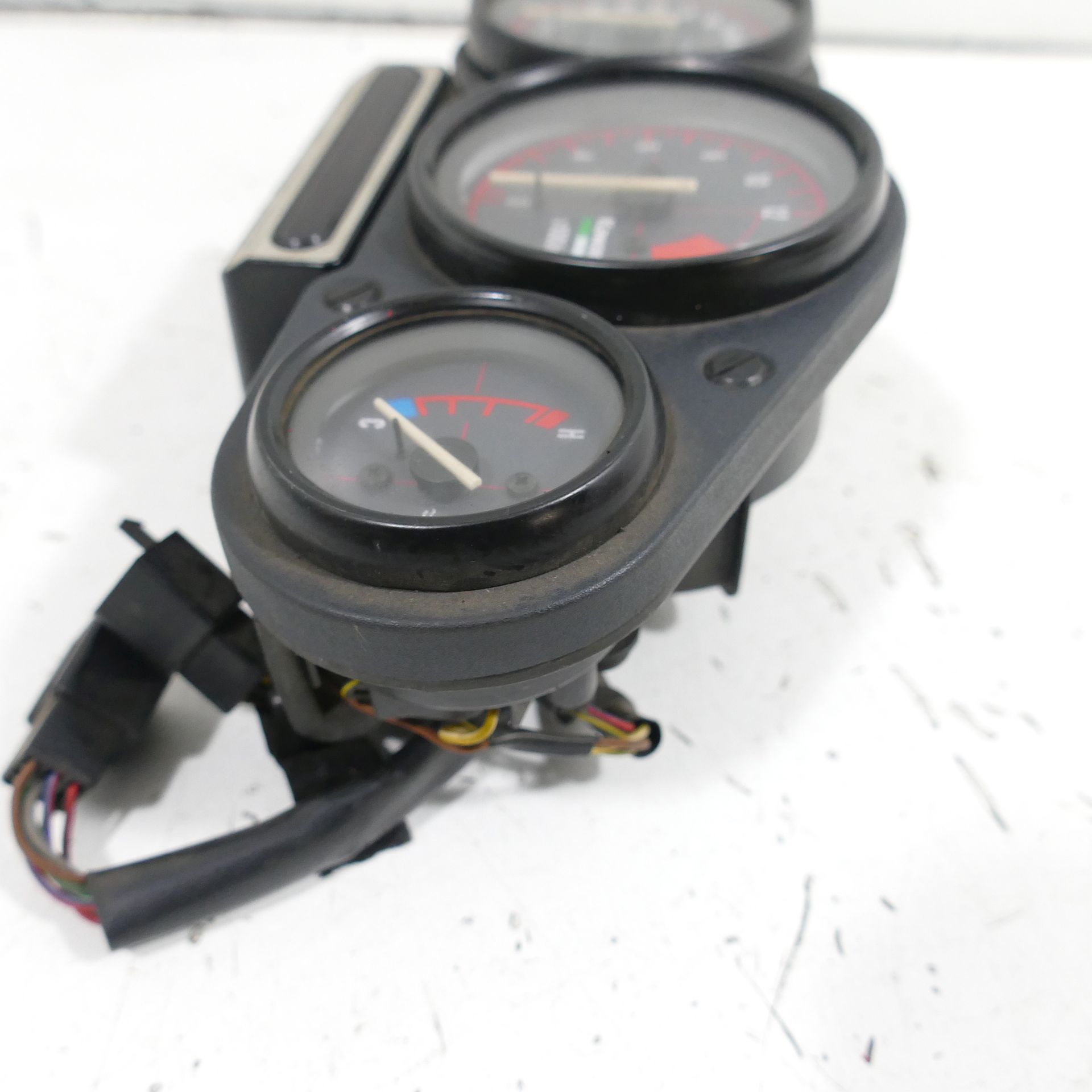 Kawasaki ZX-R 400 Cockpit Speedometer Tachometer Instruments 70579