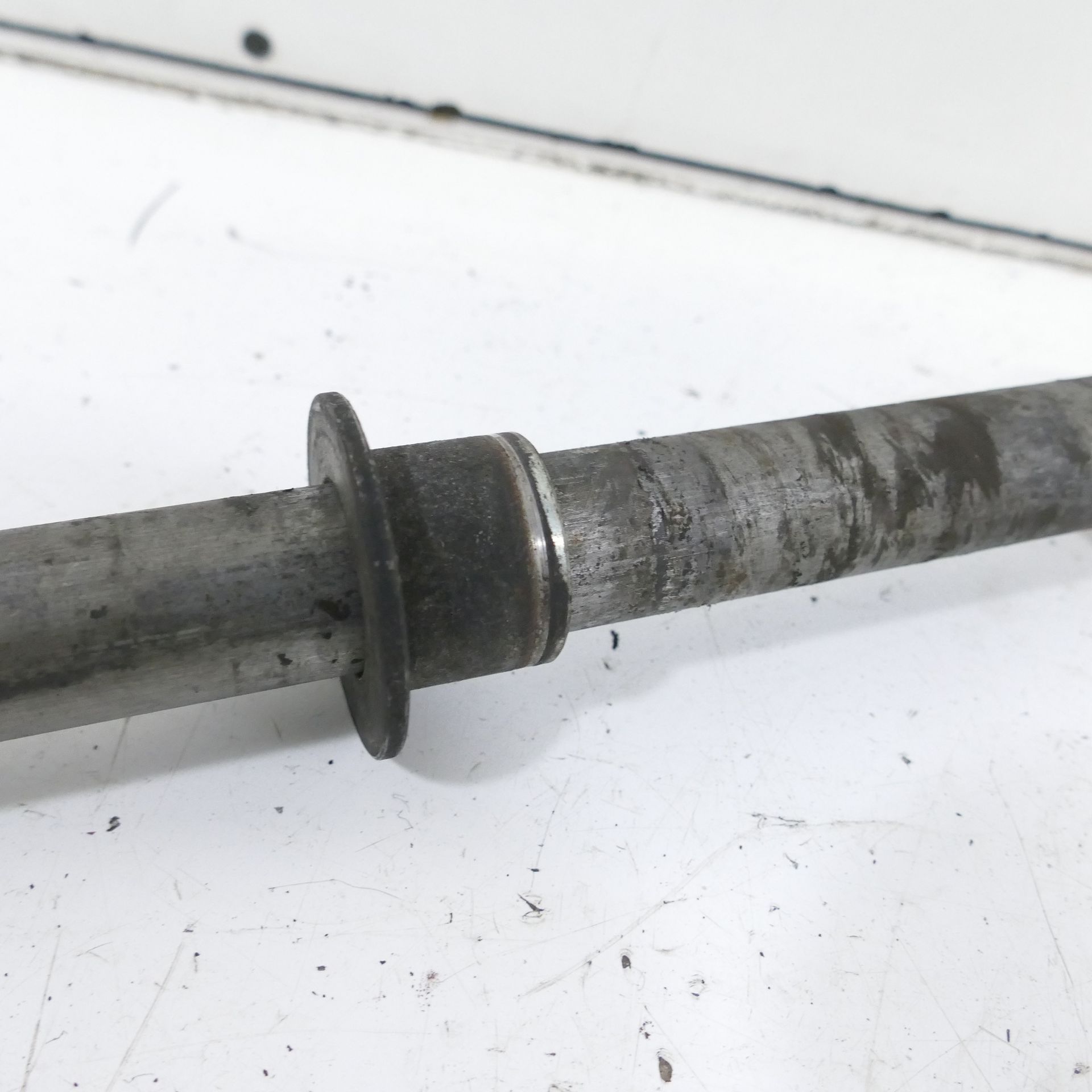 Kawasaki ZX-9R 900 B Hinterradachse Achse Hinterrad Distanzen