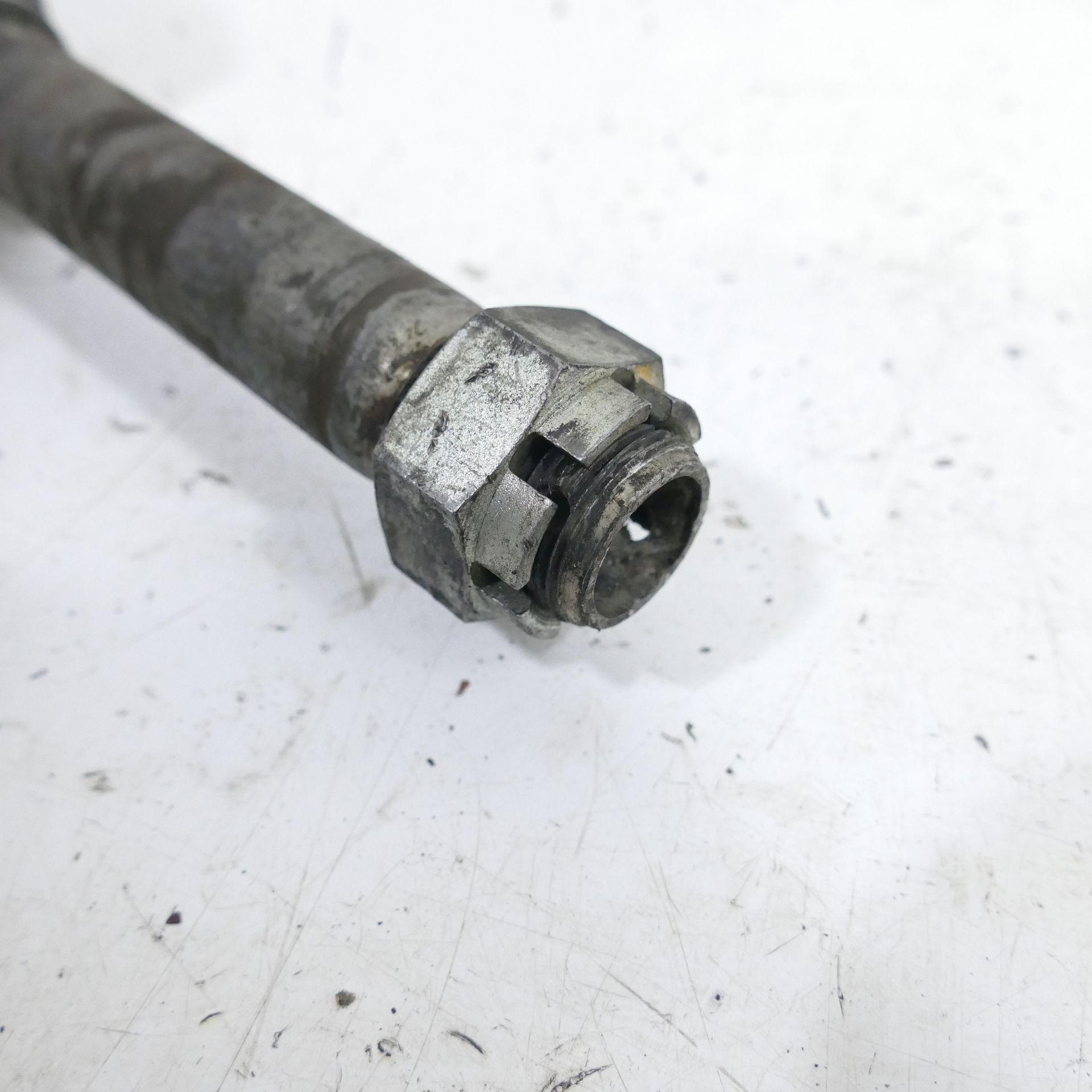 Kawasaki ZX-9R 900 B Hinterradachse Achse Hinterrad Distanzen