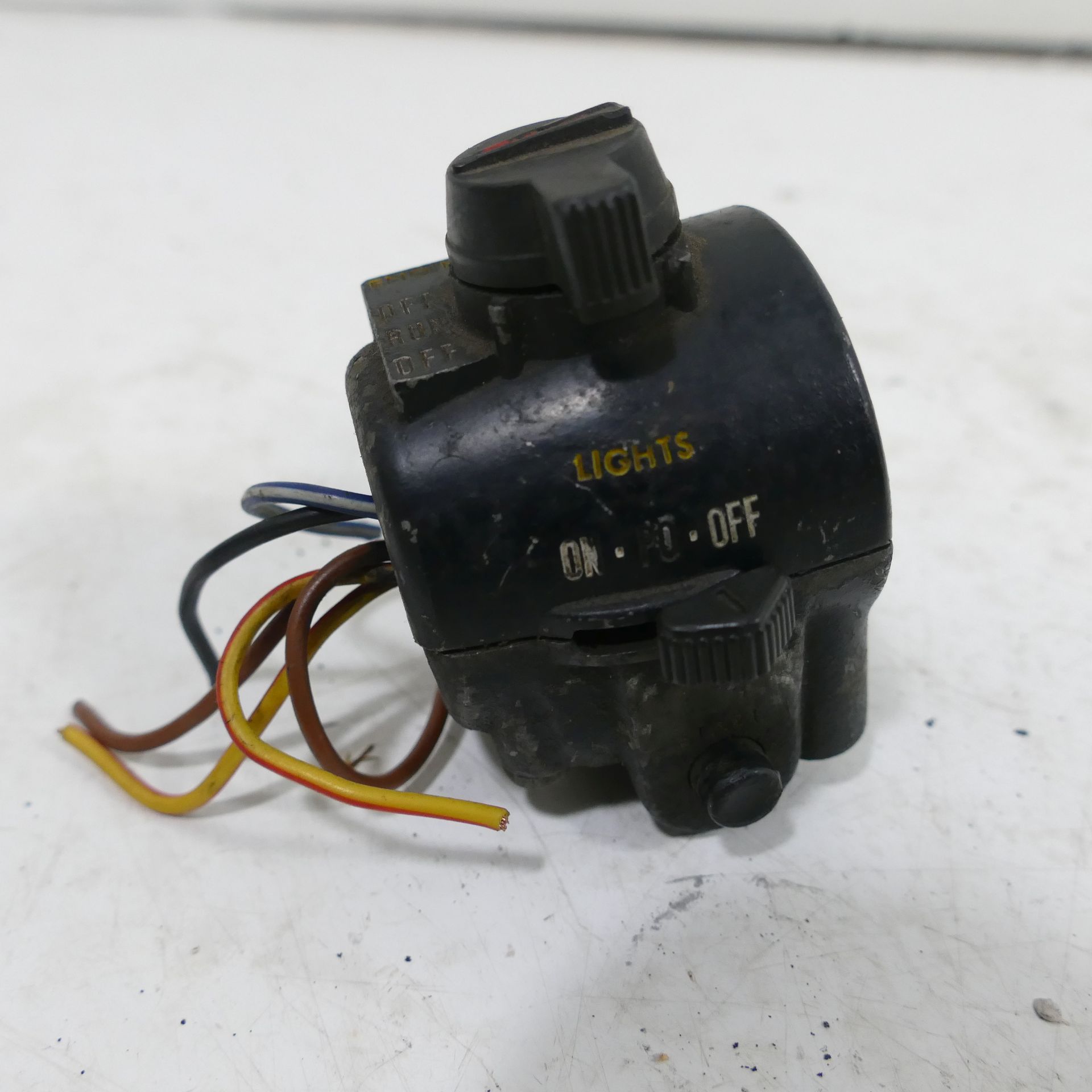 その他 M Kawasaki Z1 900 / Z 1000 Handlebar Switch Right Starter Kill
