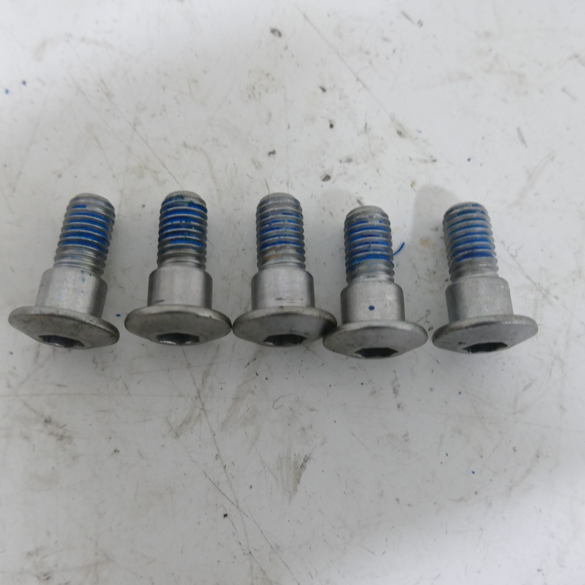 Suzuki GSX-R 1000 EZ:17 Bremsscheibenschrauben hinten Bremse