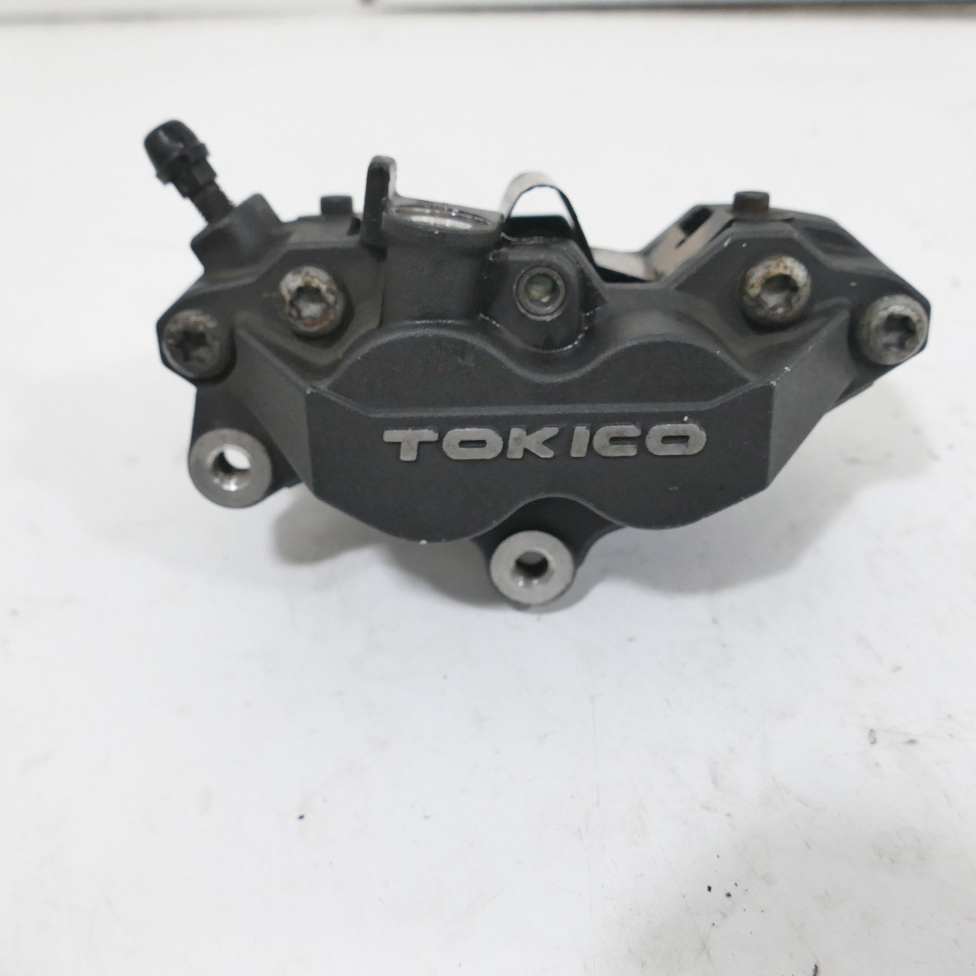 Suzuki GSR 600 Bremssattel vorne links Bremse Vorderrad 73460 | eBay