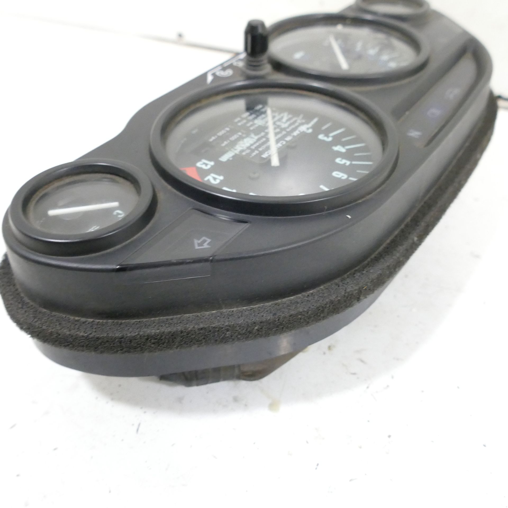 Kawasaki ZZ-R 1100 D Cockpit Tachometer RPM Instruments 74437