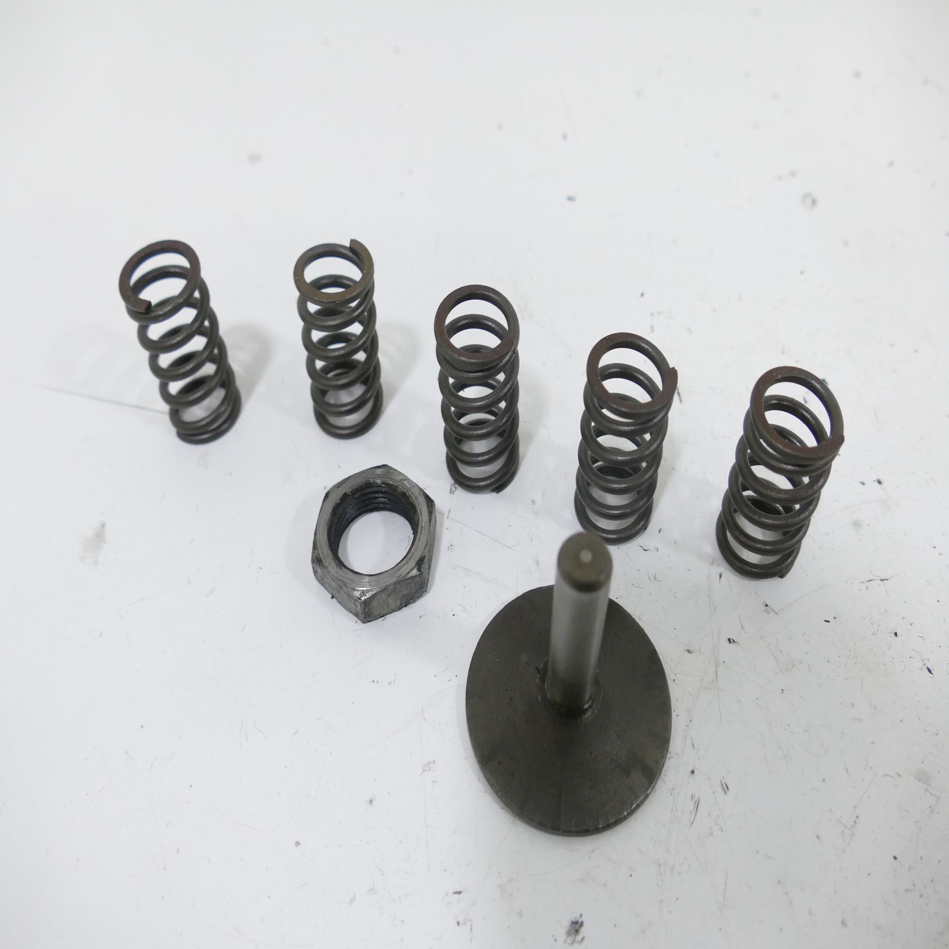 ZB1 専用 Kawasaki Z 1000 / Z 900 Kupplung Druckpilz Mutter Federn 75214 | eBay