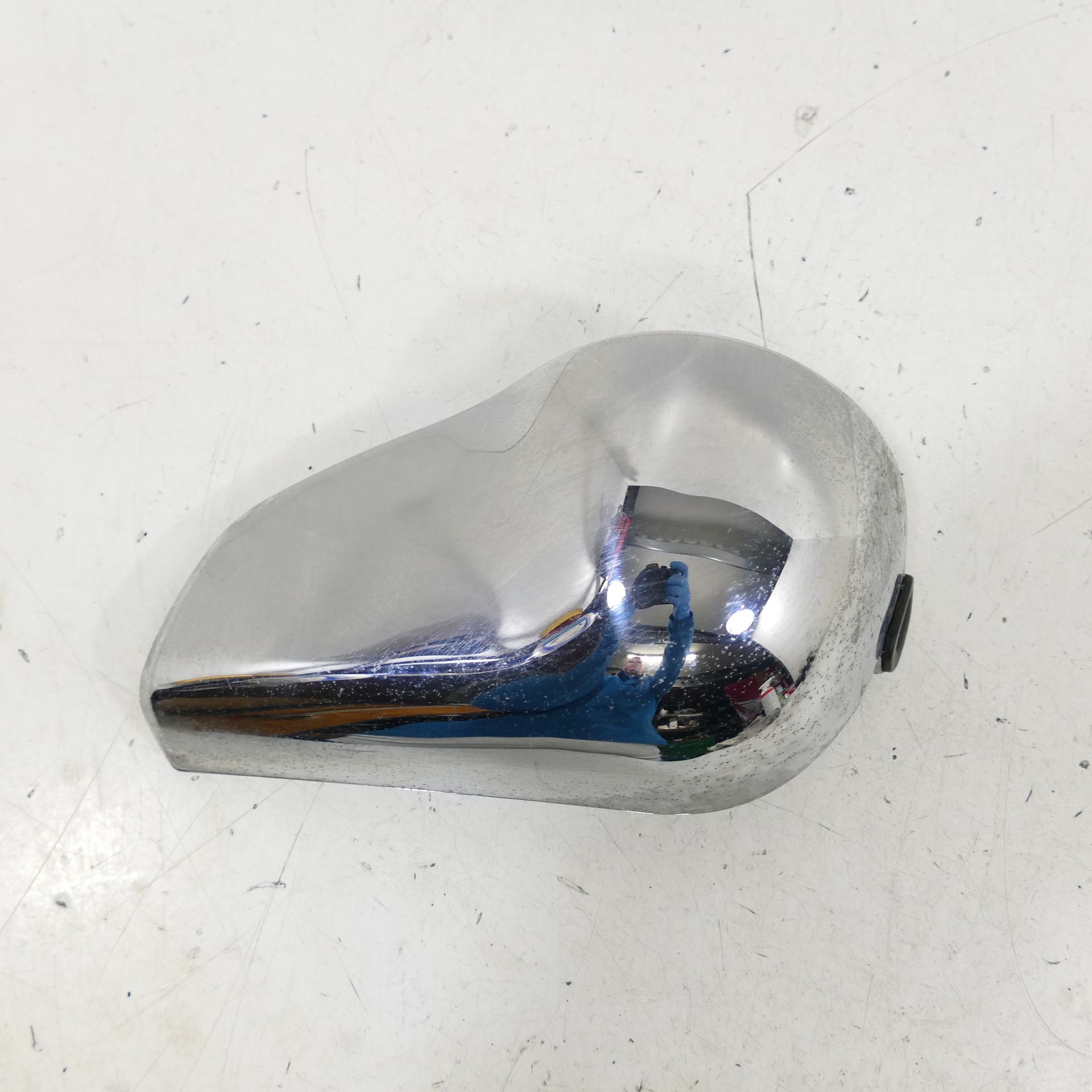 Suzuki GSX 750 AE Air Filter Cover Chrome Cover Left Air Cover