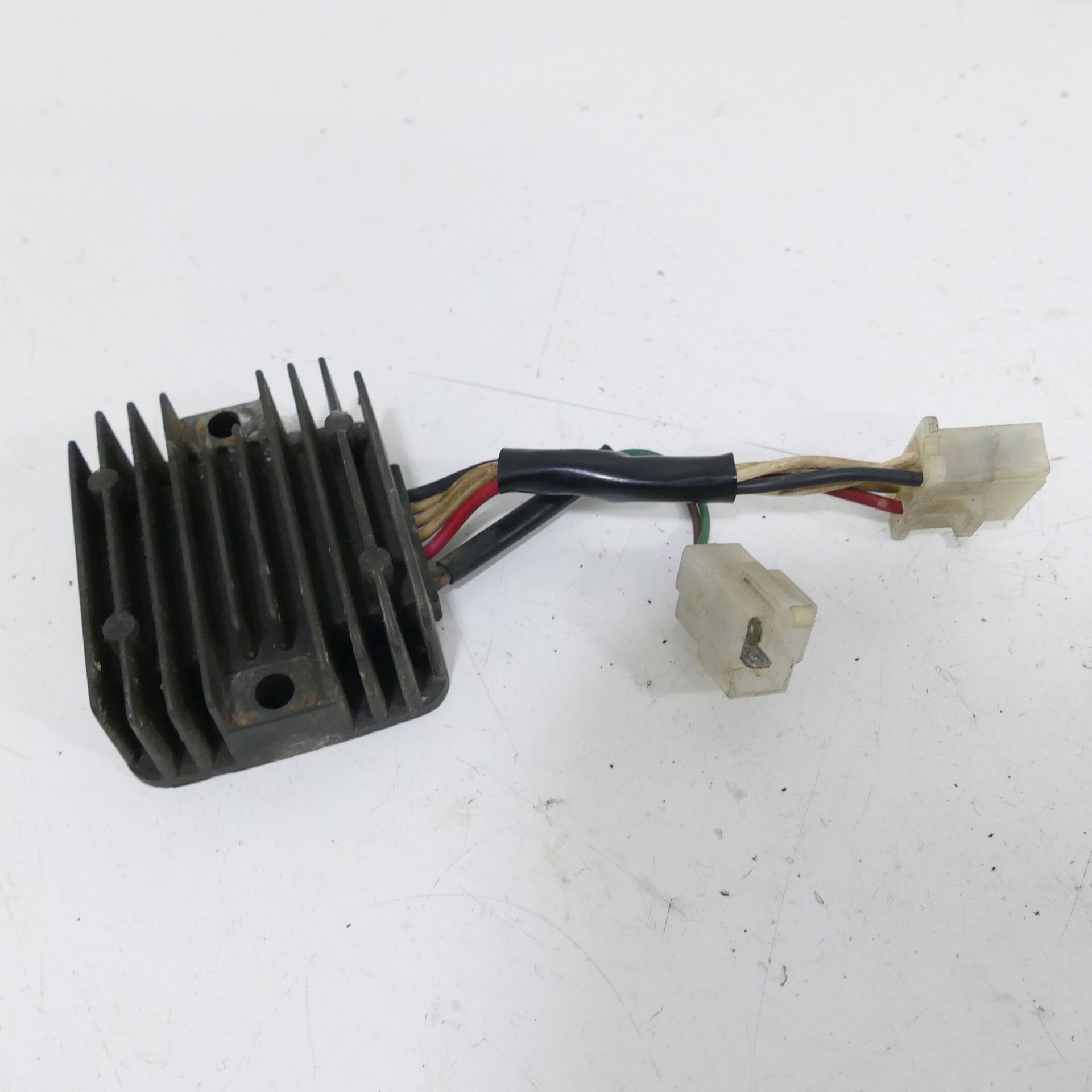 Suzuki XS 750 Regulator Charge Current Controller 76089 | eBay