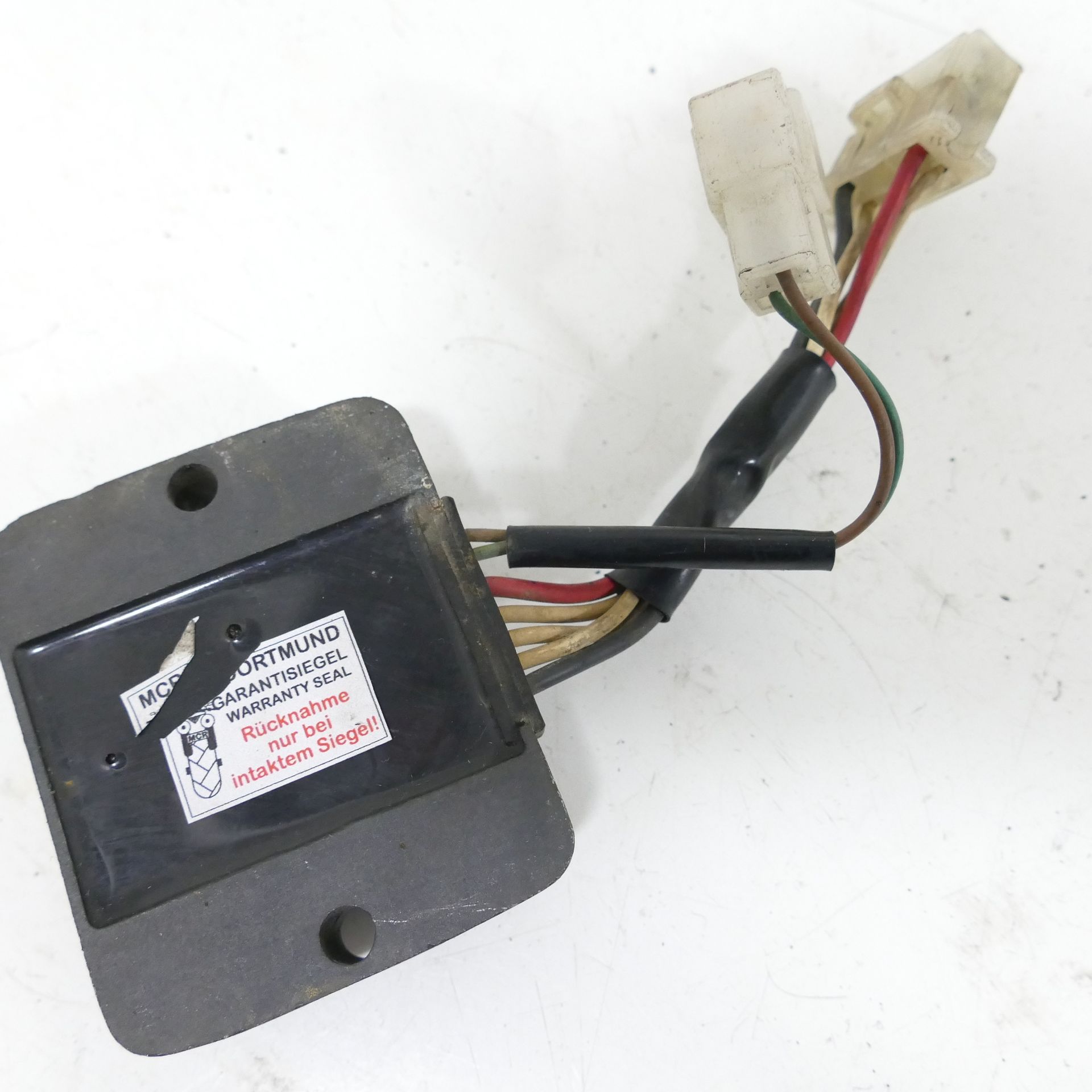 サーバー Suzuki XS 750 Regulator Charge Current Controller 76089 | eBay