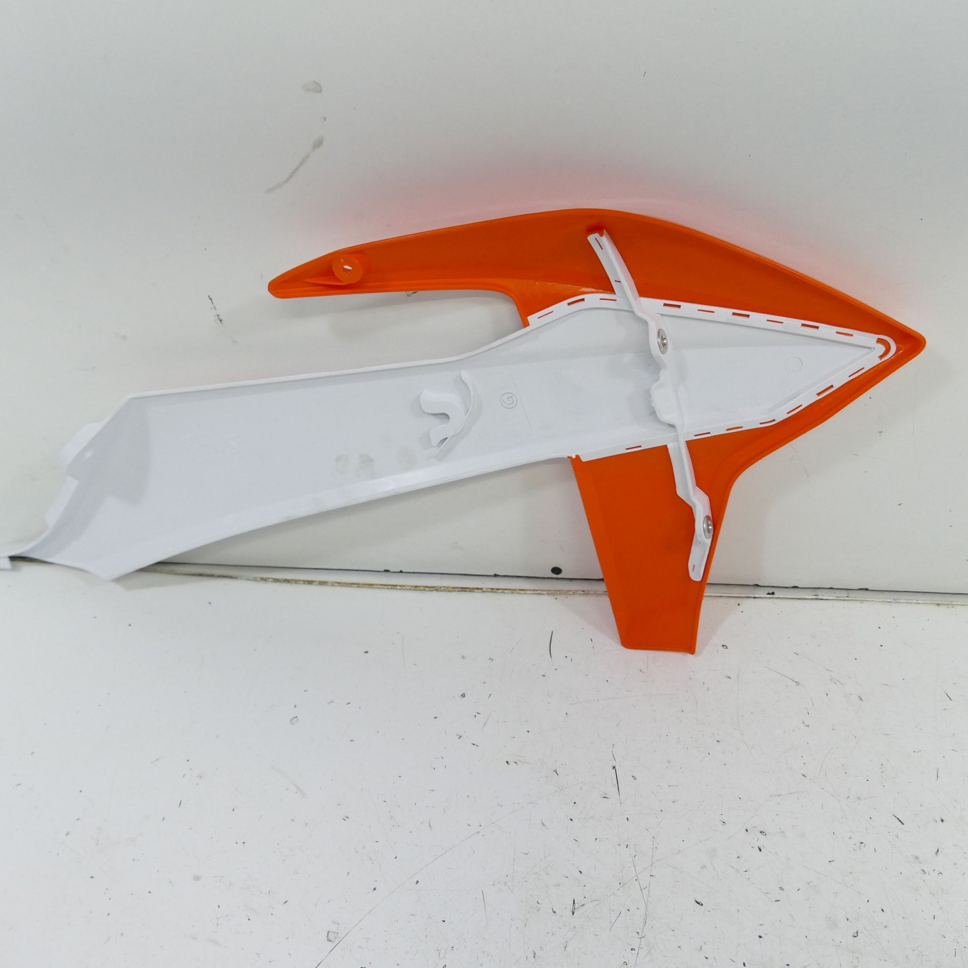 KTM EXC 300 EZ:22 Left Side Fairing 79108050000 Radiator Cover