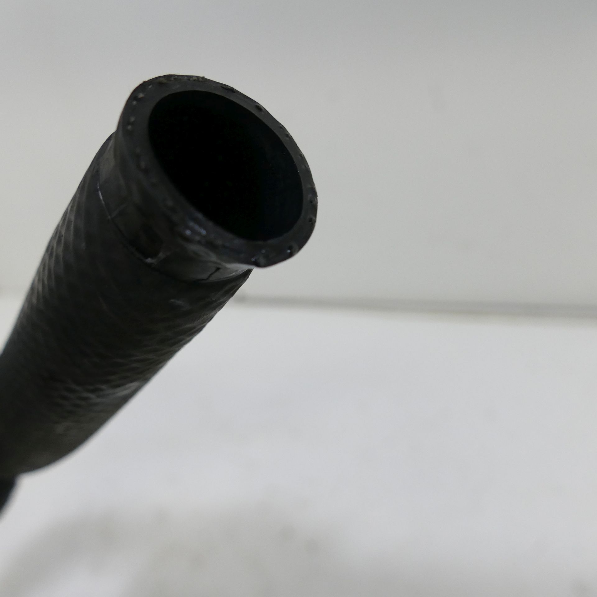 Kawasaki ZX-6R 600 P Right Radiator Hose Water Cooler 76598 | eBay UK