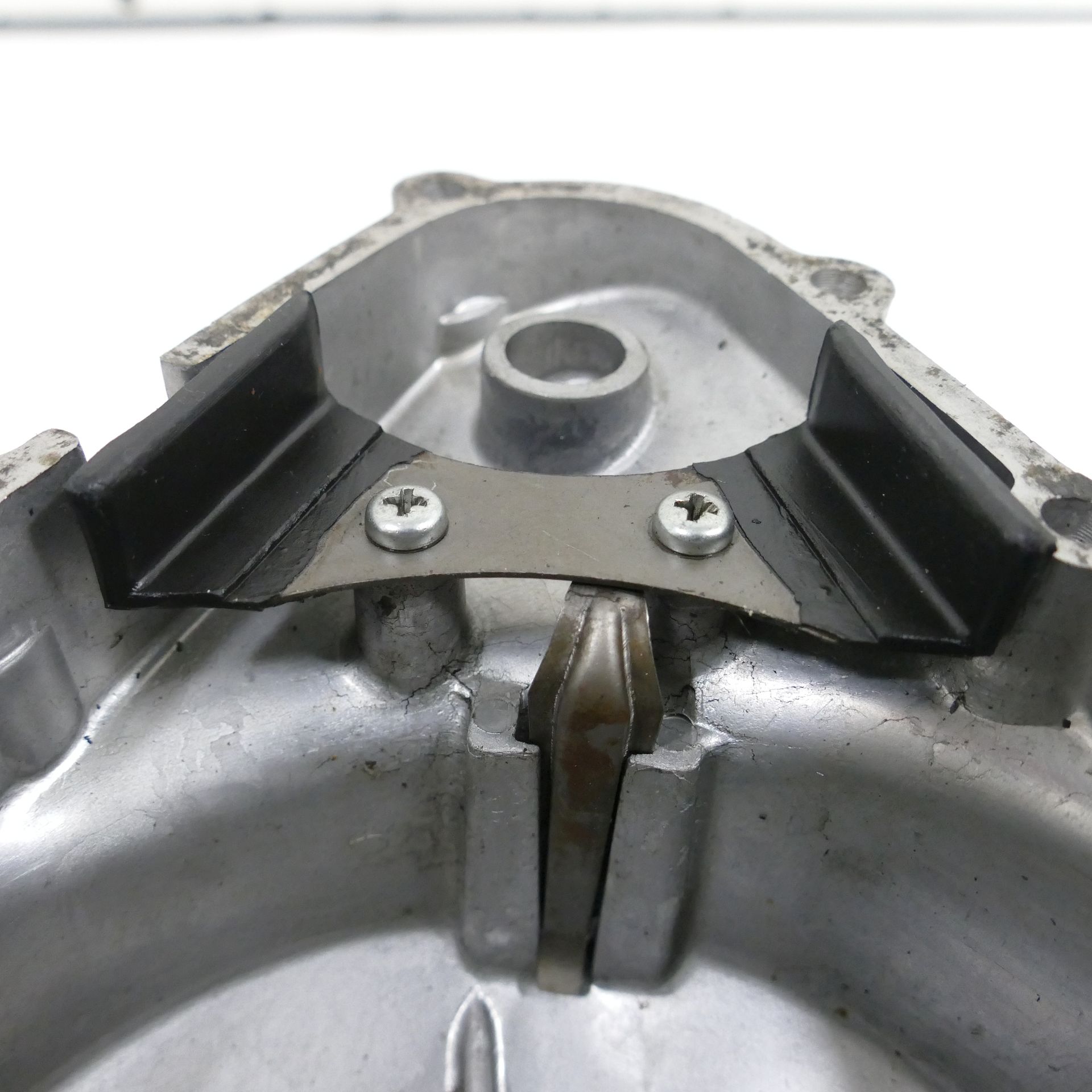 Kawasaki Z 440 EZ:83 Generator Cover 14031-1023 Limiter Cover