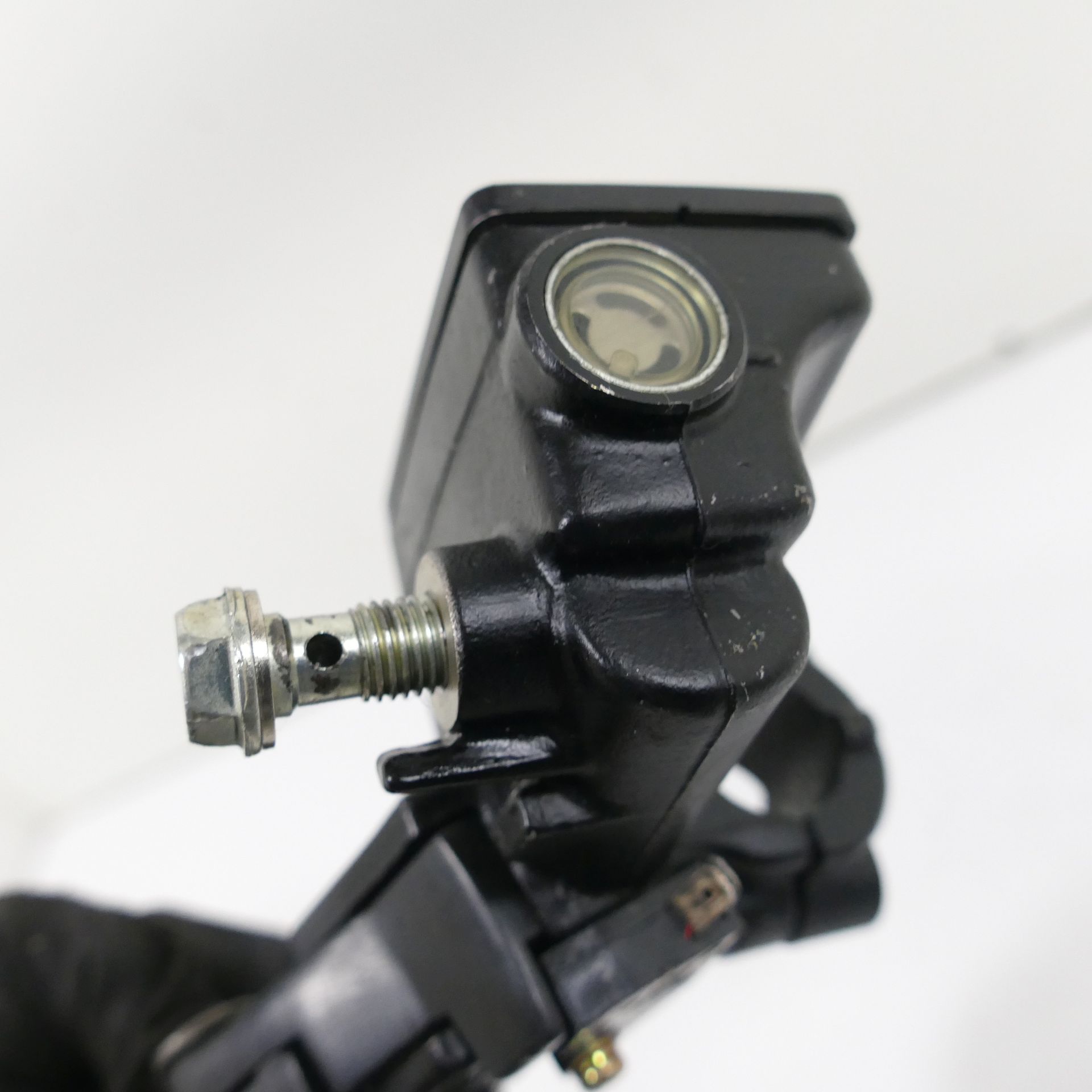 Kawasaki ZRX 1200 Brake Pump Front Master Brake Cylinder Brake